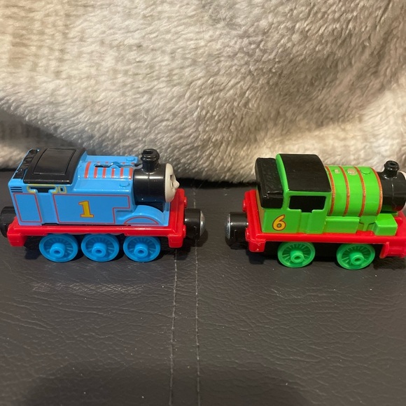 Thomas the Train Die Cast - Picture 2 of 3
